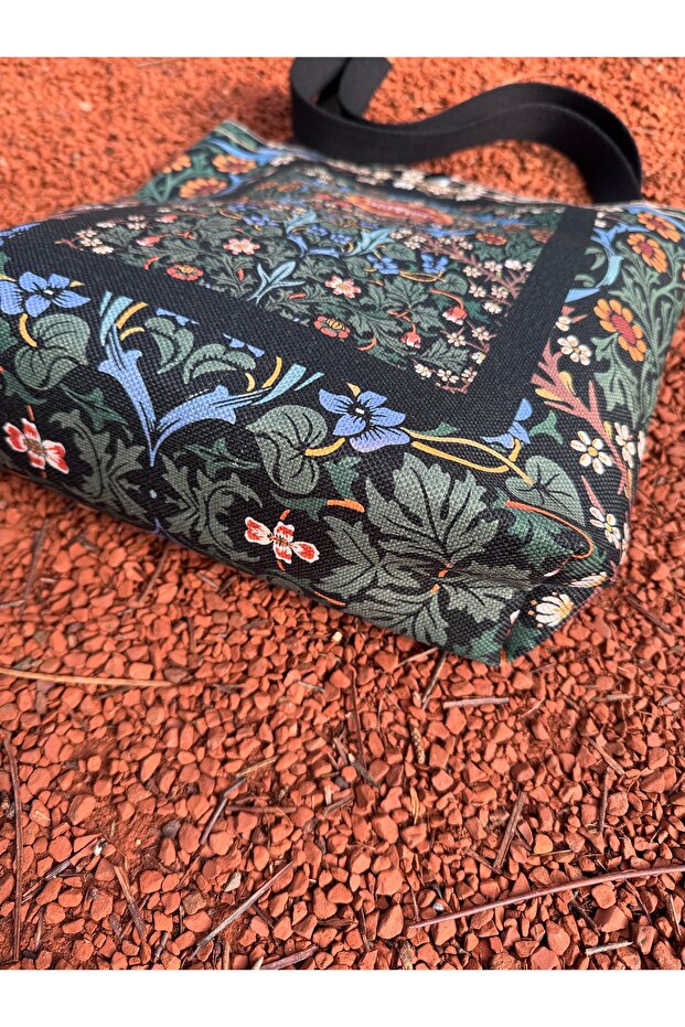 William Morris Kanvas Bez Çanta Yıkanabilir Metal Çıtçıtlı 35x38cm (KÜÇÜK BOY)