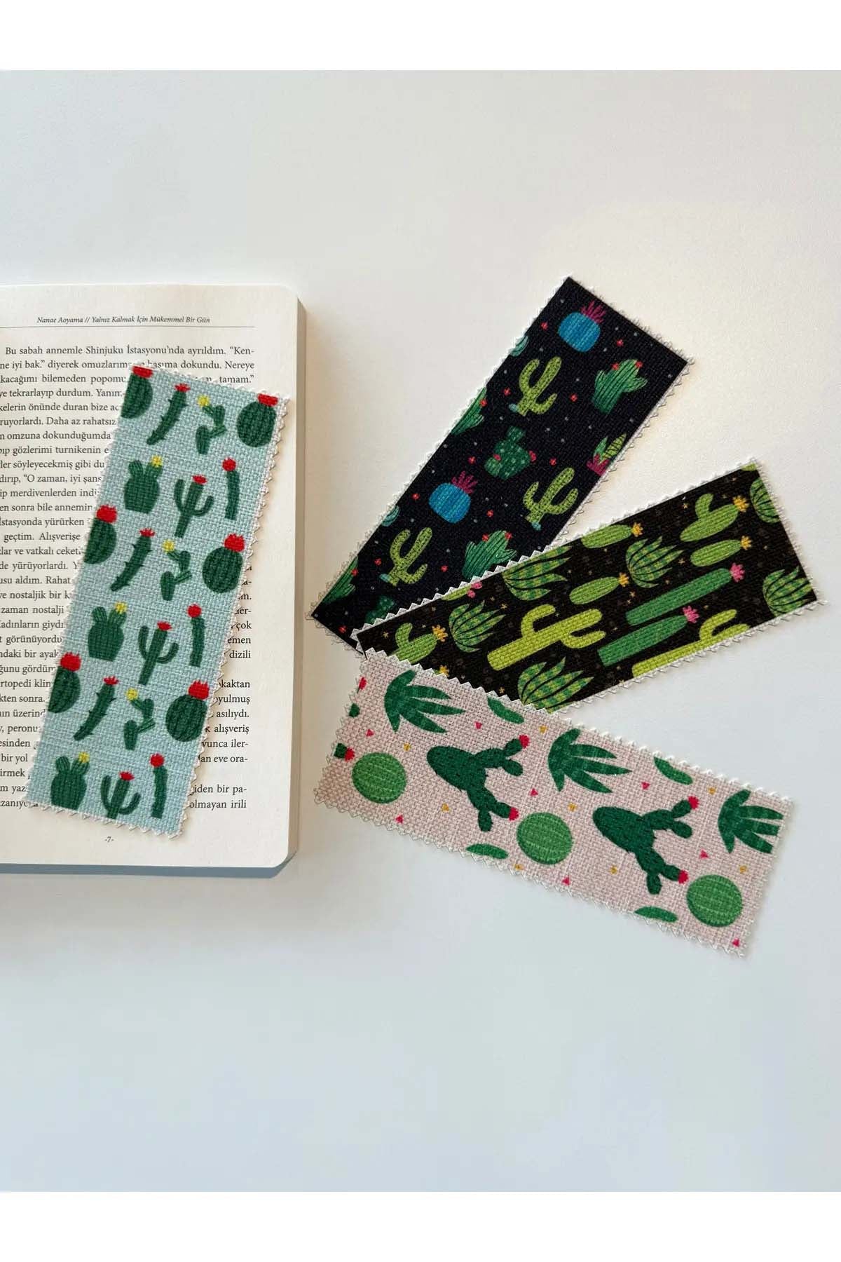 Kaktüs Desenli Kanvas Kumaş Kitap Ayracı (4'LÜ) Yıkanabilir