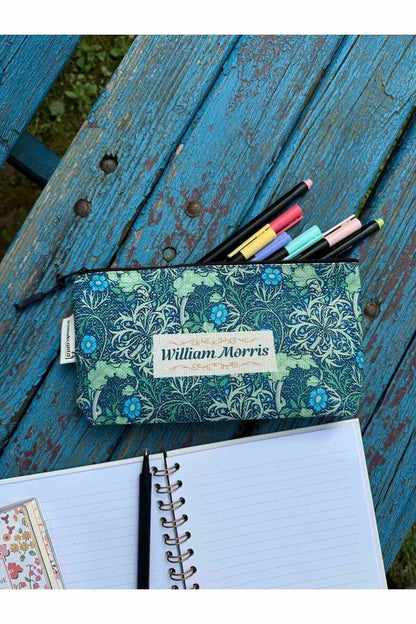 William Morris büyük boy kalemlik yıkanabilir 22x12 ölçülerinde körüklü makyaj çantası ve kalem kutu