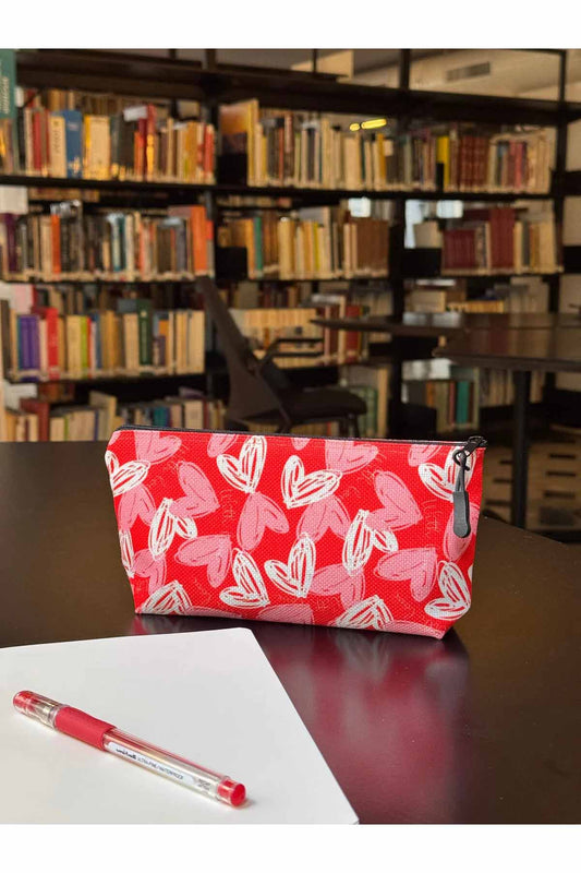 Kalpli Kalemlik Yıkanabilir 22x12 Ölçülerinde Körüklü Makyaj Çantası