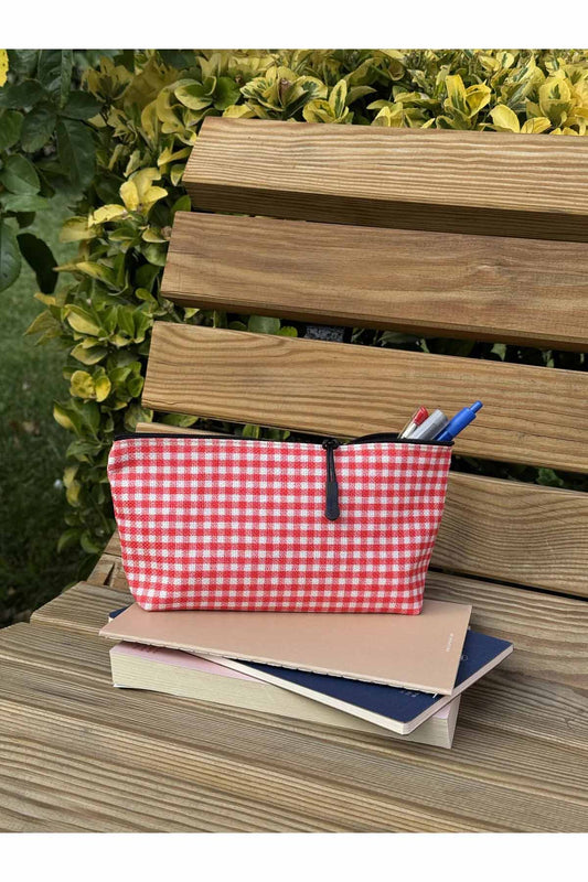 Kırmızı Pötikare Kalemlik Yıkanabilir 22x12 Ölçülerinde Körüklü Makyaj Çantası