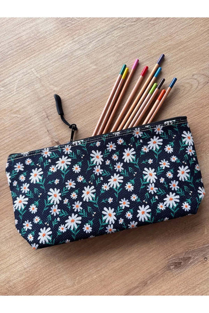 Papatya Desenli Kalemlik Yıkanabilir 22x12 Ölçülerinde Körüklü Makyaj Çantası