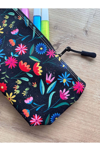 Çiçek Desenli Kalemlik Yıkanabilir 22x12 Ölçülerinde Körüklü Makyaj Çantası